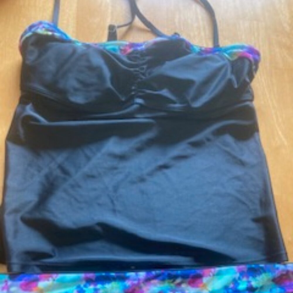 Athleta tankini 38 B/C and matching medium bottom